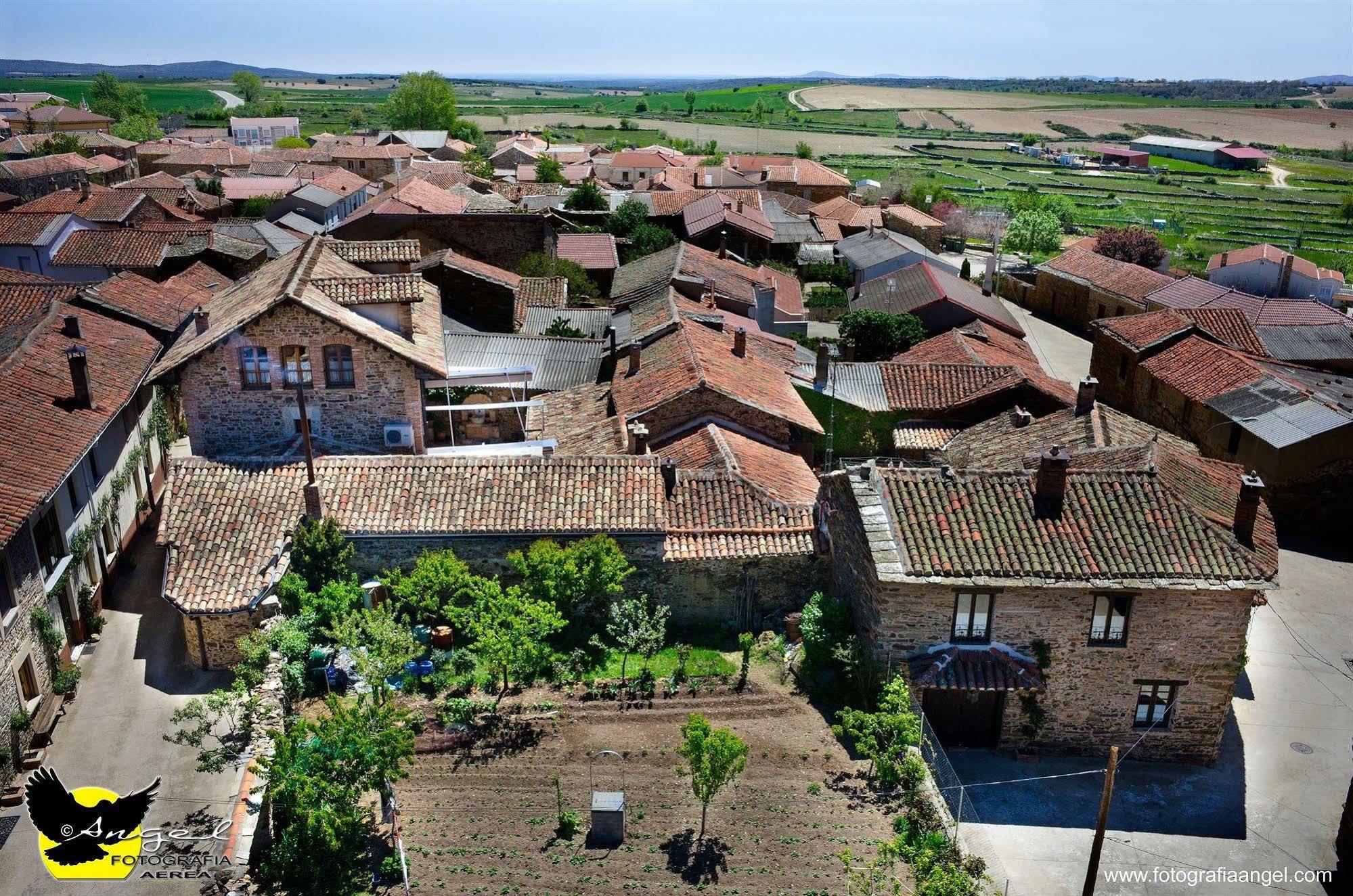 Hosteria Camino Luyego de Somoza エクステリア 写真